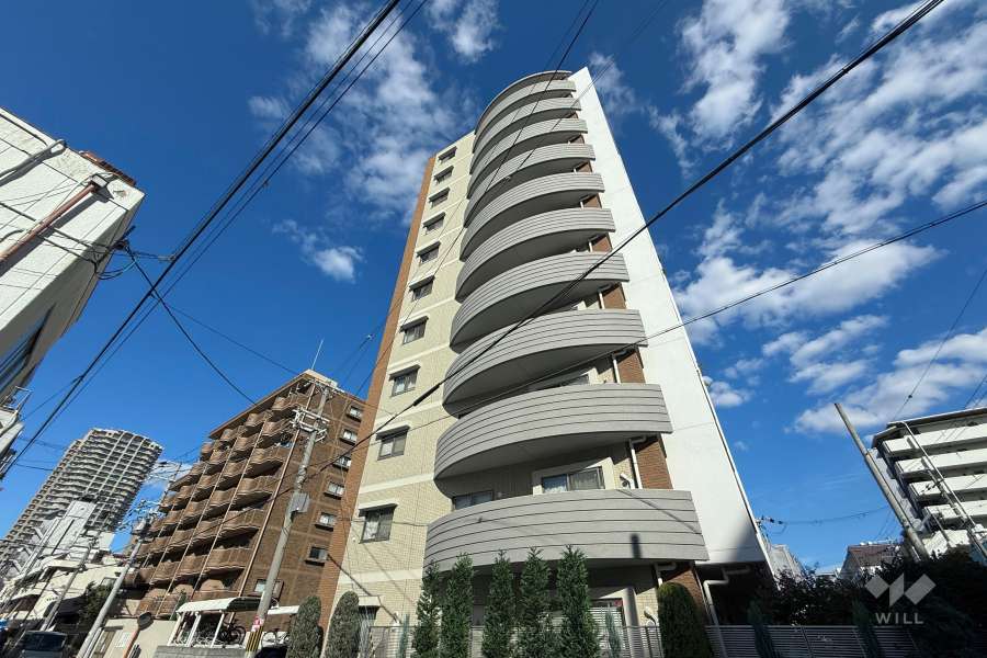 ベルヴィ城東中央の外観（南西側から）
