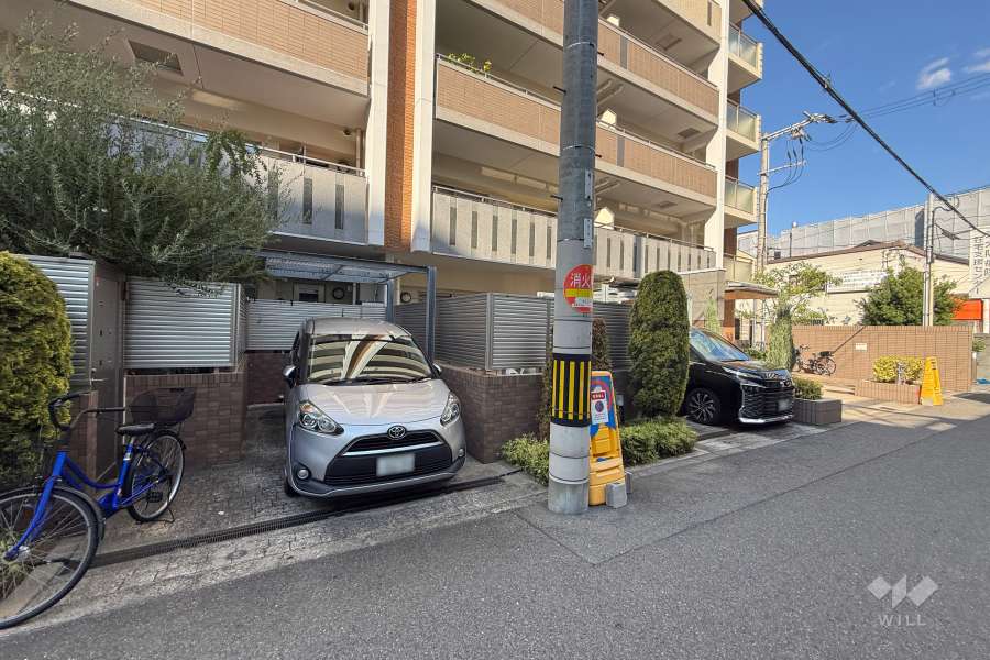 敷地内駐車場(屋外平面式)
