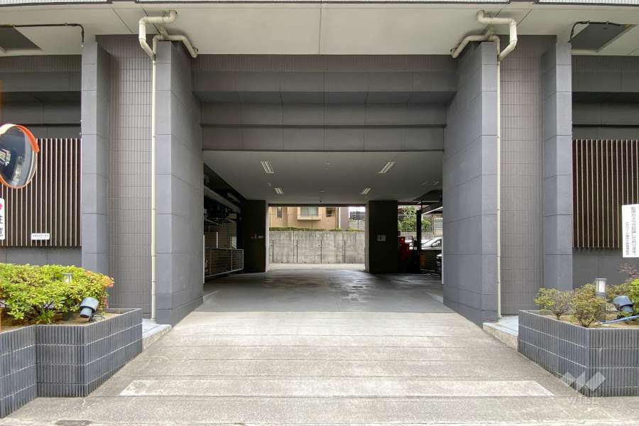 駐車場の出入口