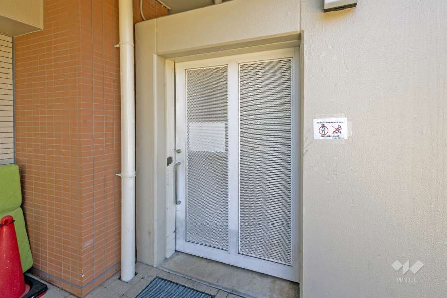 屋内に設けられた駐輪場