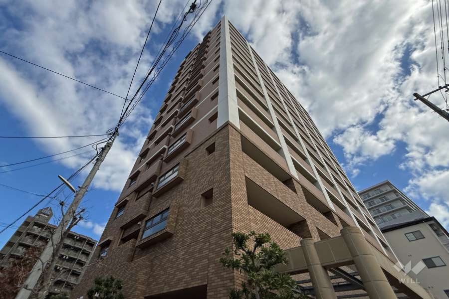ファミール京橋アクアウィズの外観（南西側から）