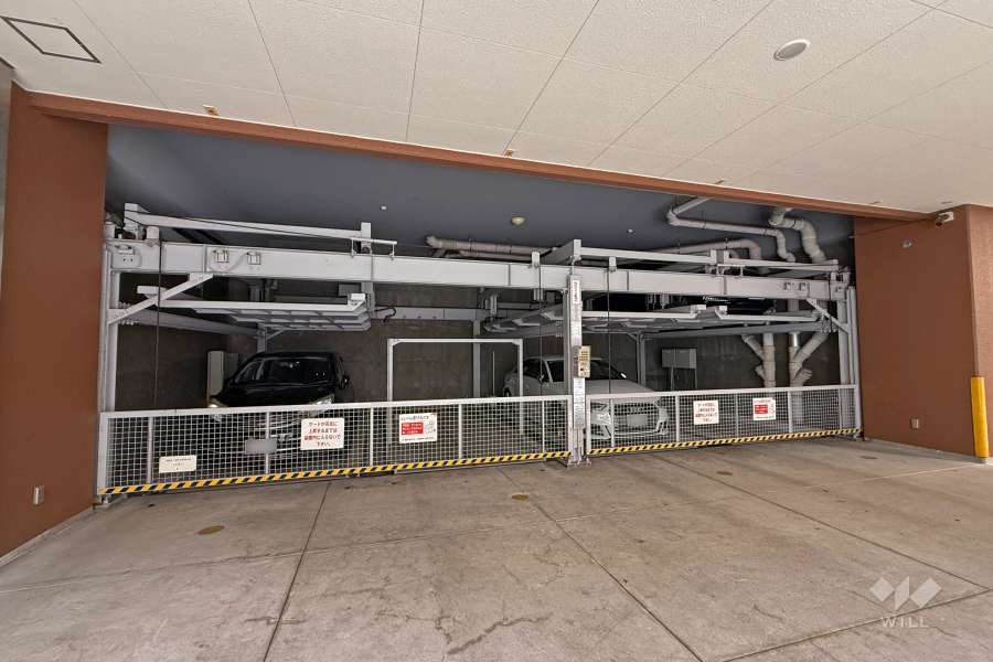 敷地内駐車場(屋内機械式)