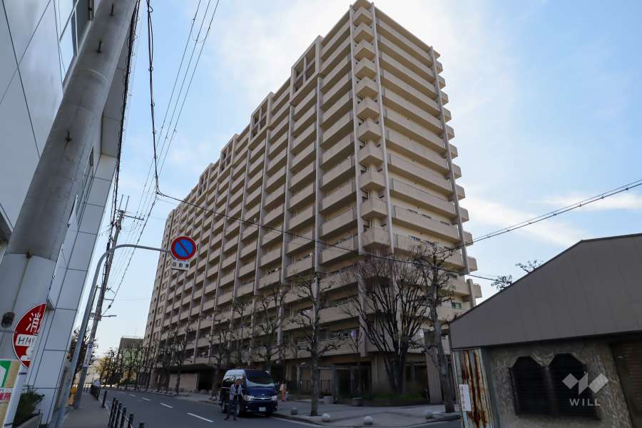 ステイツ城東グランプレイスの外観（北東側から）