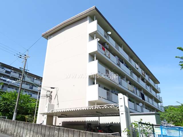 陽和台第4住宅2号棟の外観（南側から）