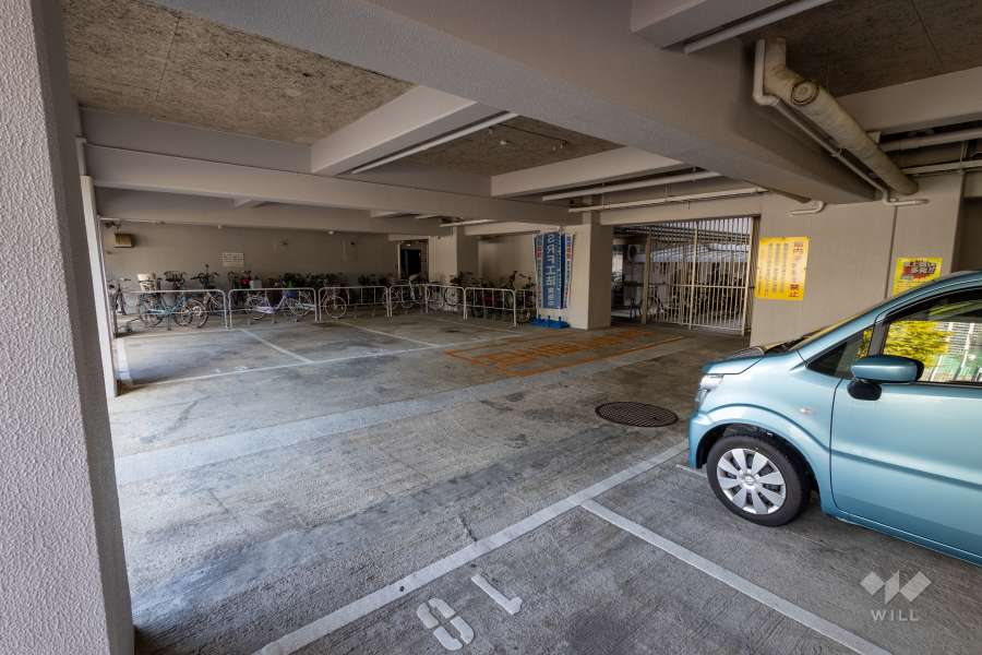 敷地内駐車場（屋内平面式）