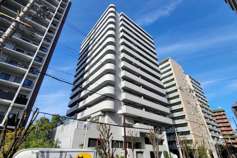 ハイネスプリモール城東の外観(南東側から)