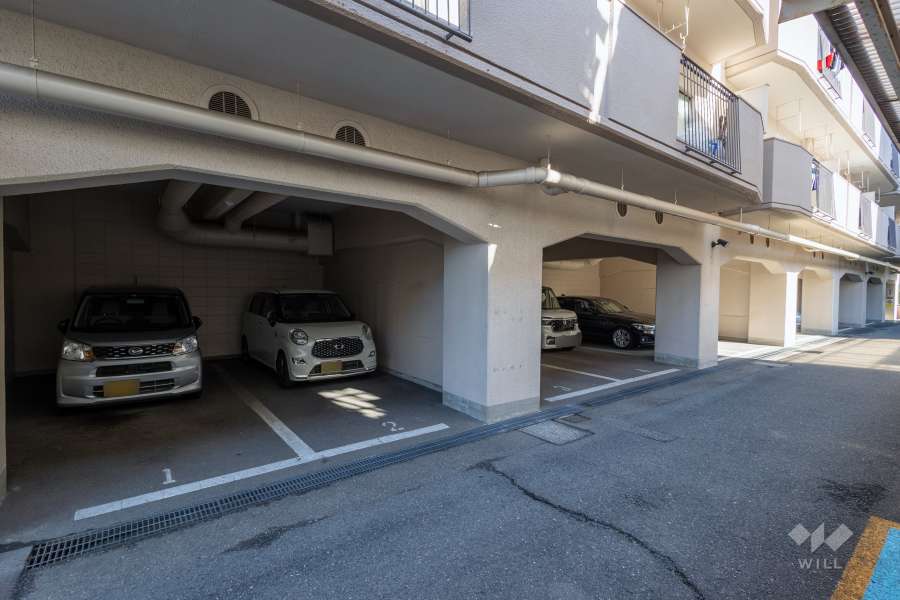 敷地内駐車場（屋内平面式）