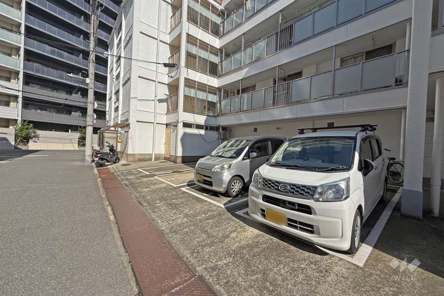 敷地内駐車場(屋外平面式)