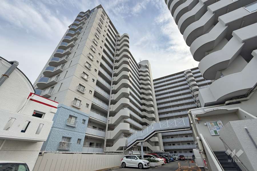 ファミール城東ハイツの外観（北西側から）