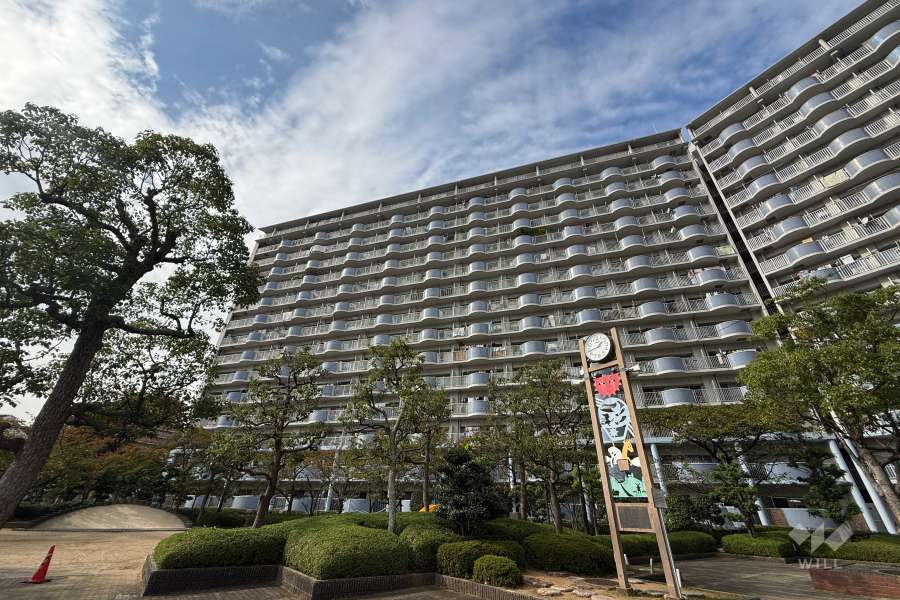 ファミールハイツ城東B棟の外観（南東側から）