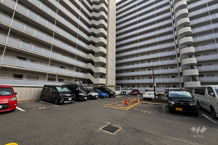 敷地内駐車場(屋外平面式)