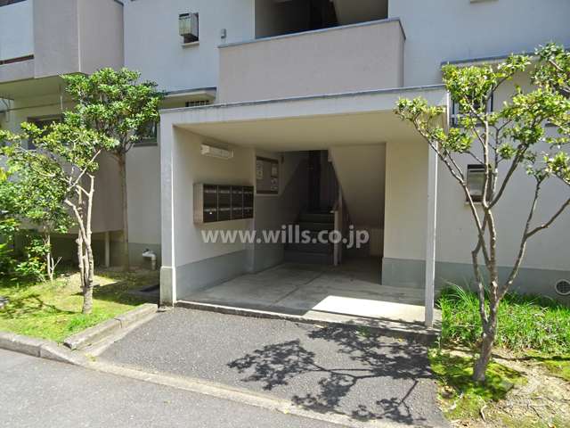 住戸入り口（共用ポスト）