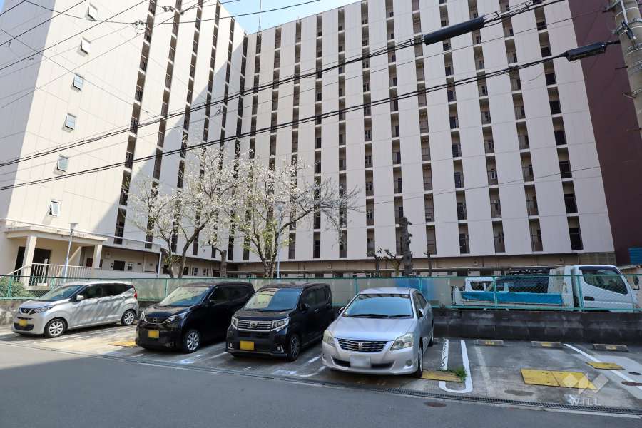 敷地内駐車場（屋外平面式）