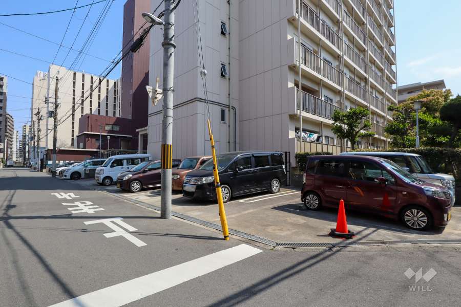 敷地内駐車場（屋外平面式）