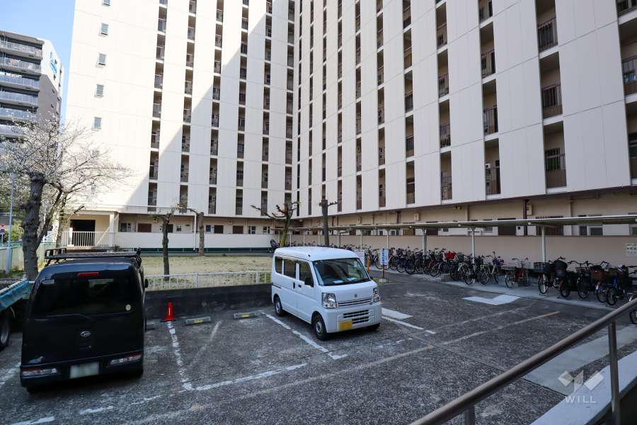 敷地内駐車場（屋外平面式）