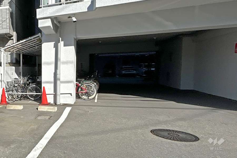 敷地内駐車場（屋内平面式・屋外平面式）