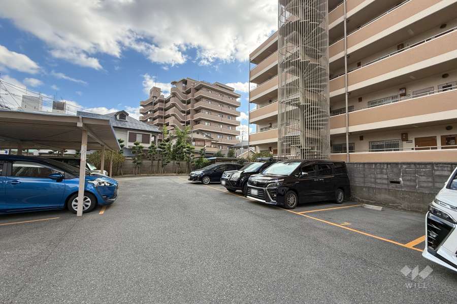 敷地内駐車場(屋外平面式)
