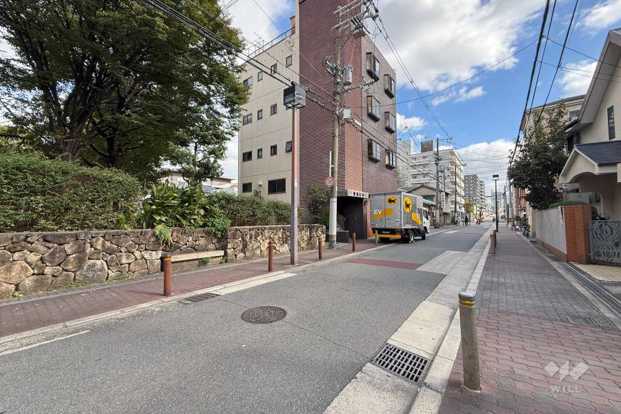 敷地北側の前面道路　