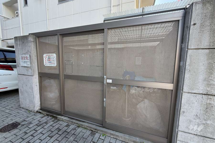 ゴミ置き場
