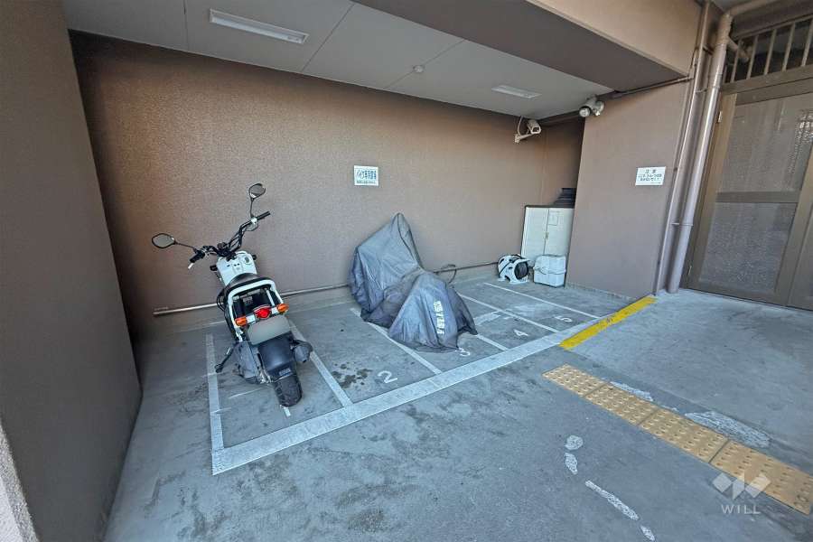 バイク置き場