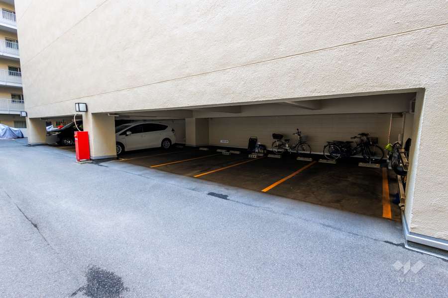 敷地内駐車場（屋内平面式）