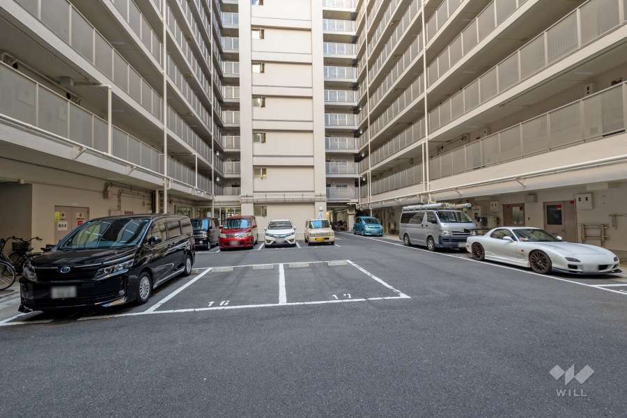 敷地内駐車場（屋外平面式）