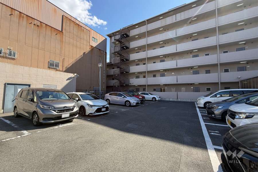 敷地内駐車場(屋外平面式)