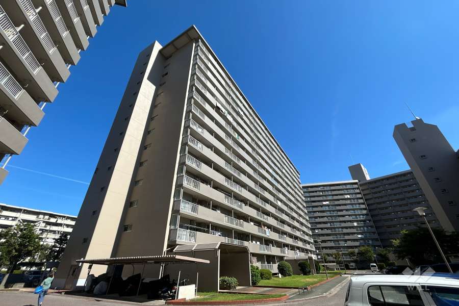 鴫野コーポ2号棟の外観（南西側から）