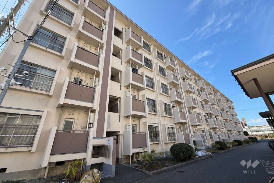 深江橋コーポF号棟の外観（北東側から）