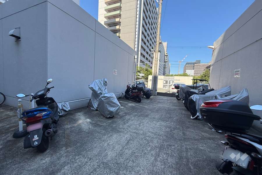 バイク置場