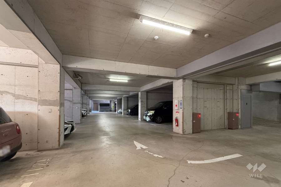 敷地内駐車場（屋内平面式）　