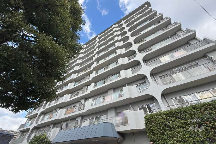 城北ハイツ1号館の外観（南東側から）