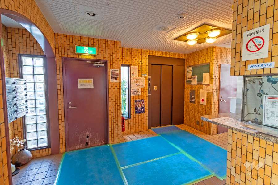 エントランスホール