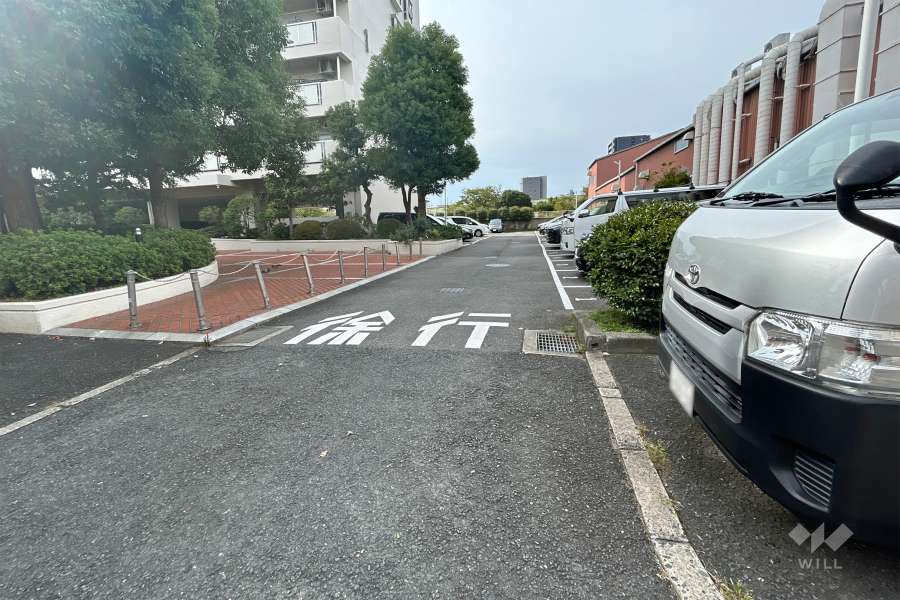 敷地内駐車場（屋外平面式）