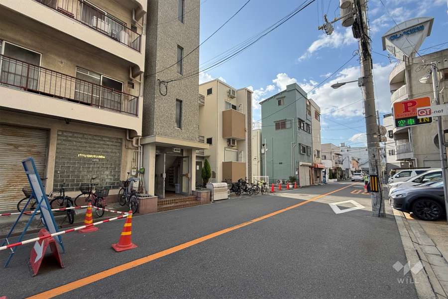 敷地北側の前面道路
