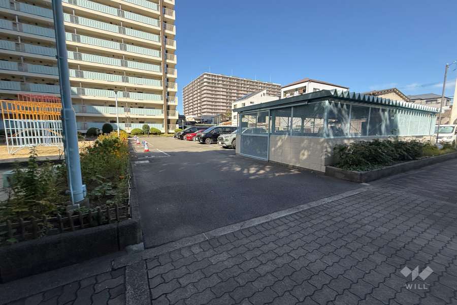 駐車場の出入口・敷地内駐車場（屋外平面式）