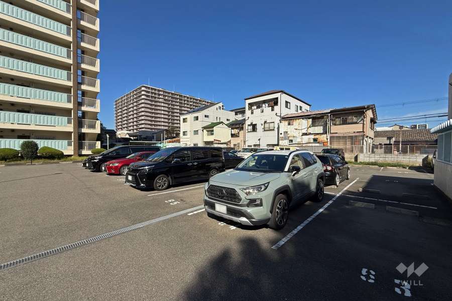 敷地内駐車場（屋外平面式）