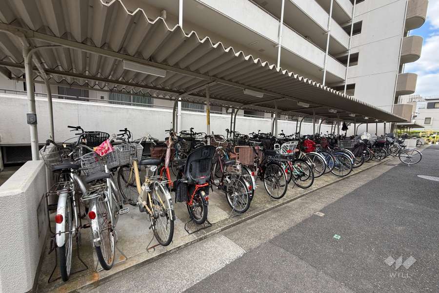 駐輪場（屋根付き）