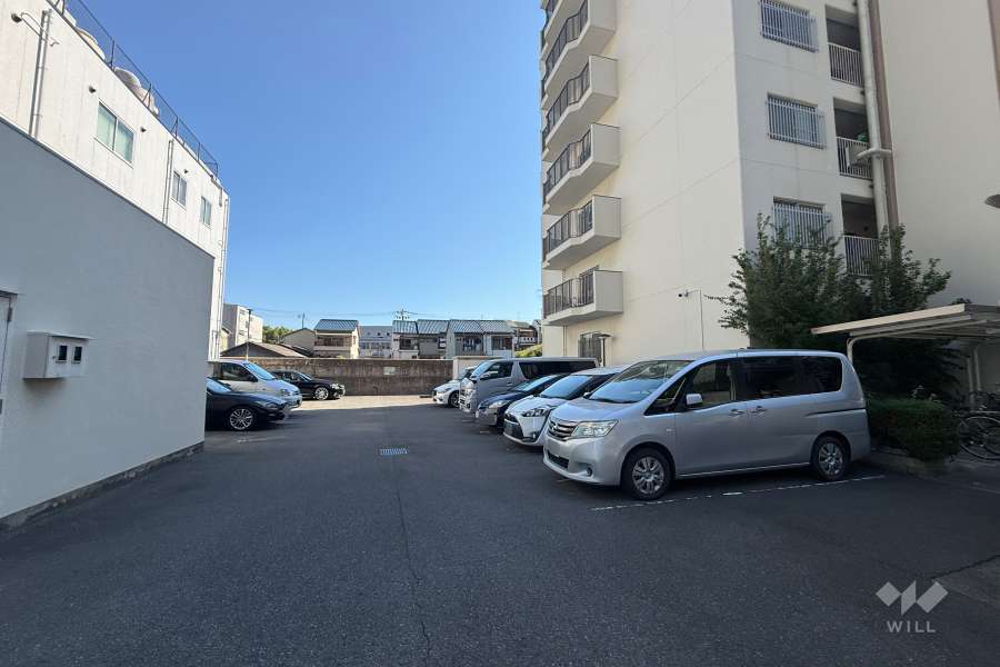 敷地内駐車場(屋内平面式)