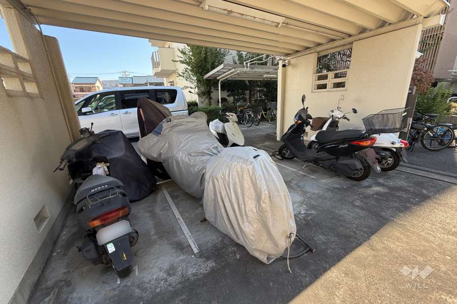 バイク置場