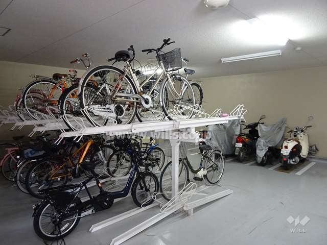 屋内に設けられた駐輪場・バイク置場