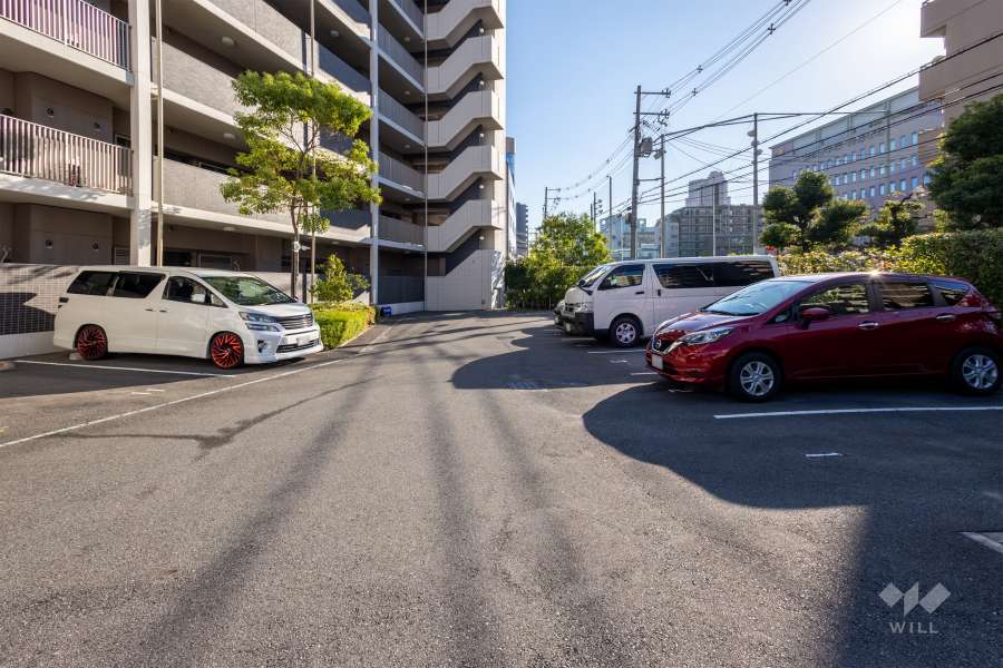 敷地内駐車場（屋外平面式）