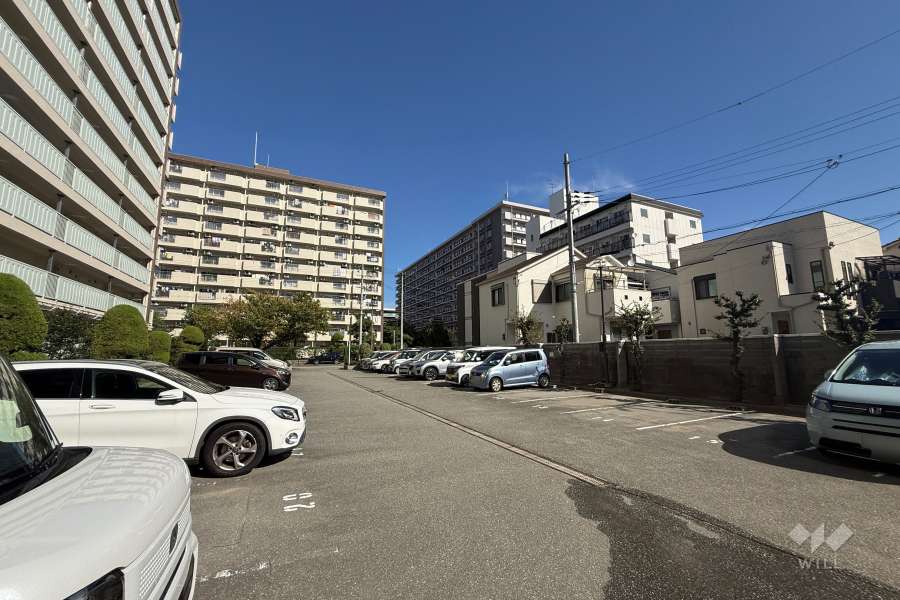 敷地内駐車場(屋外平面式)