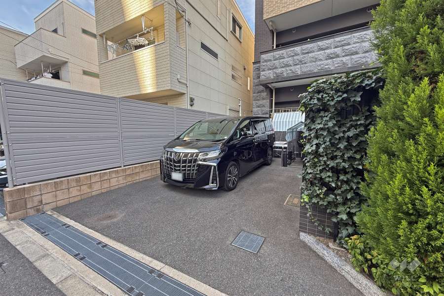 敷地内駐車場（屋外平面式）