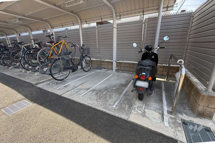 バイク置場・駐輪場