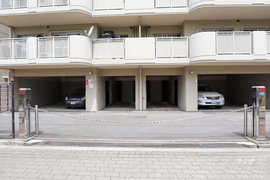 駐車場の出入口