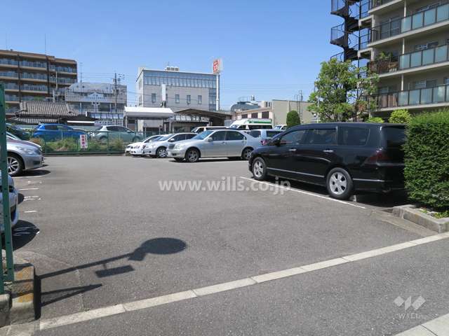 敷地内駐車場（屋外平面式）