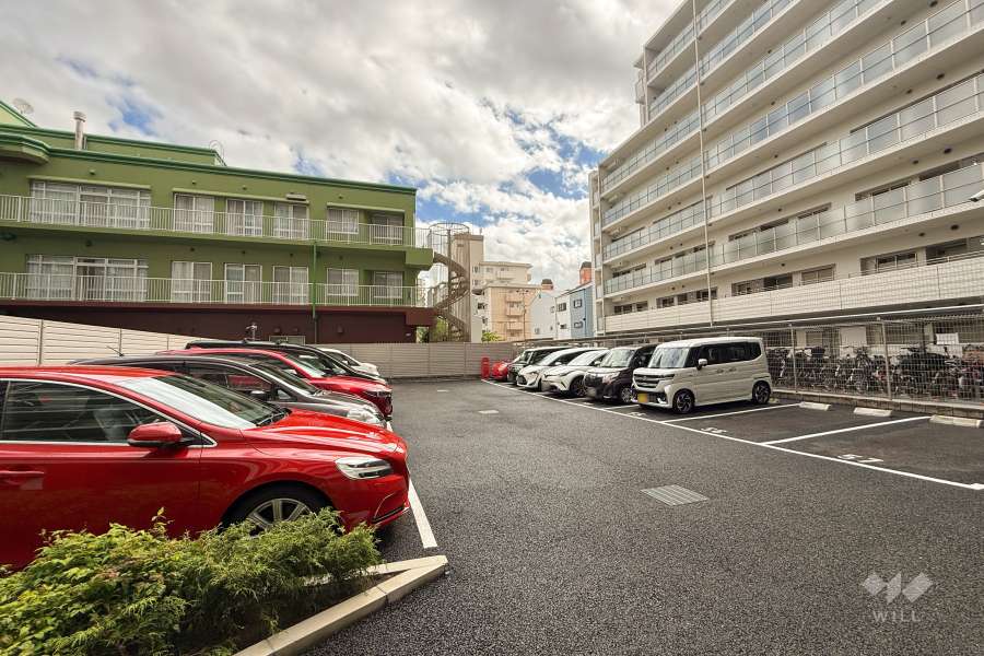 敷地内駐車場(屋外平面式)