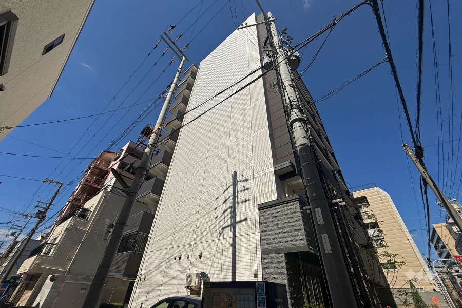 アドバンス大阪城北ルミウスの外観（南東側から）