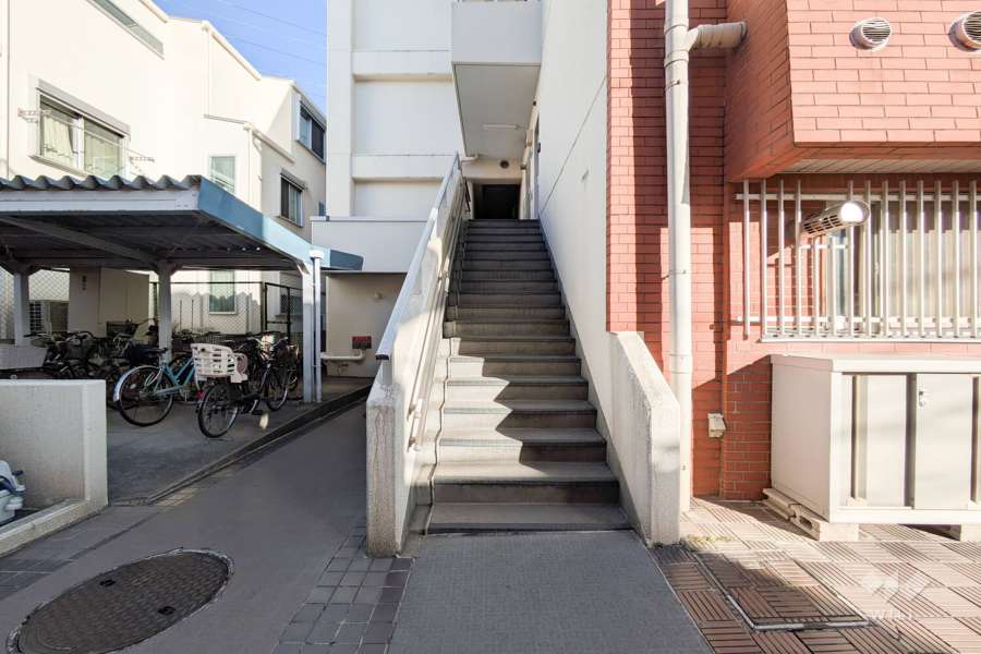 エントランスアプローチ